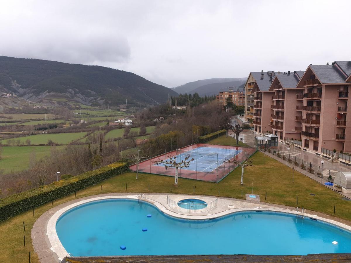 Apartamento Los Valles Jaca Buitenkant foto